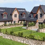 Dorfhues 1
