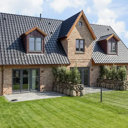 Dorfhues 1 * Sylt