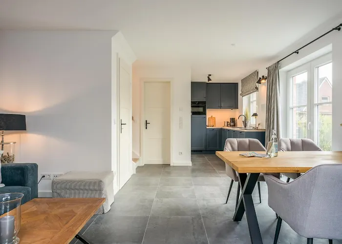 Dorfhues 1 Holiday home