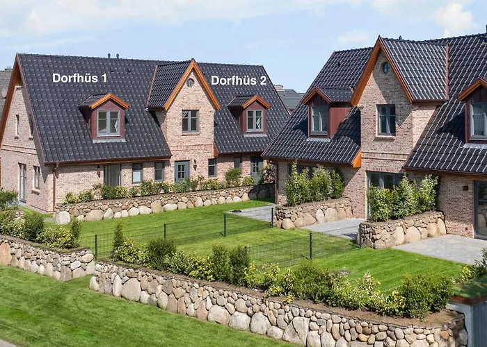 Dorfhues 1